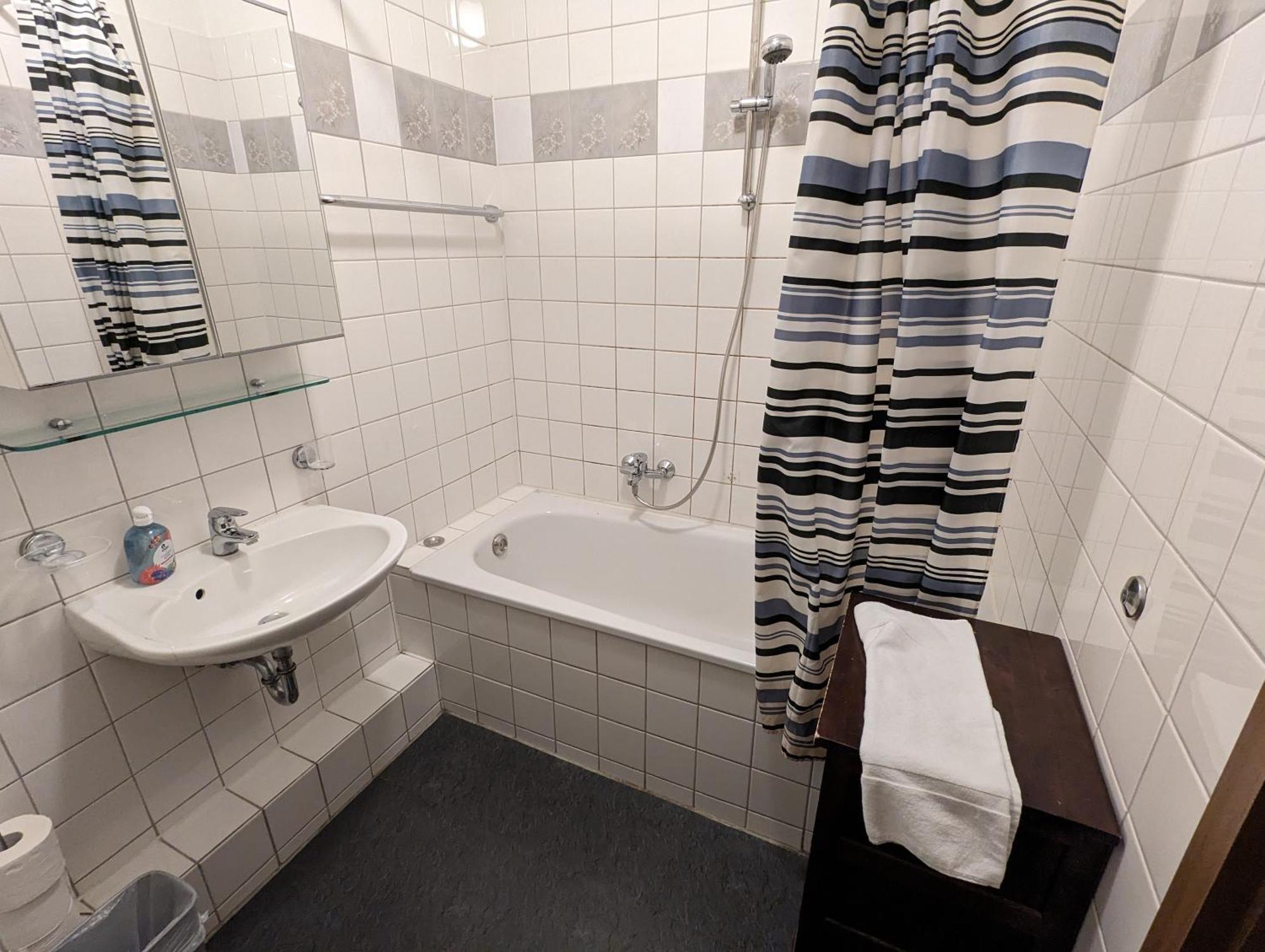 Apartment Im Luisenviertel - Gruen Wuppertal Dış mekan fotoğraf
